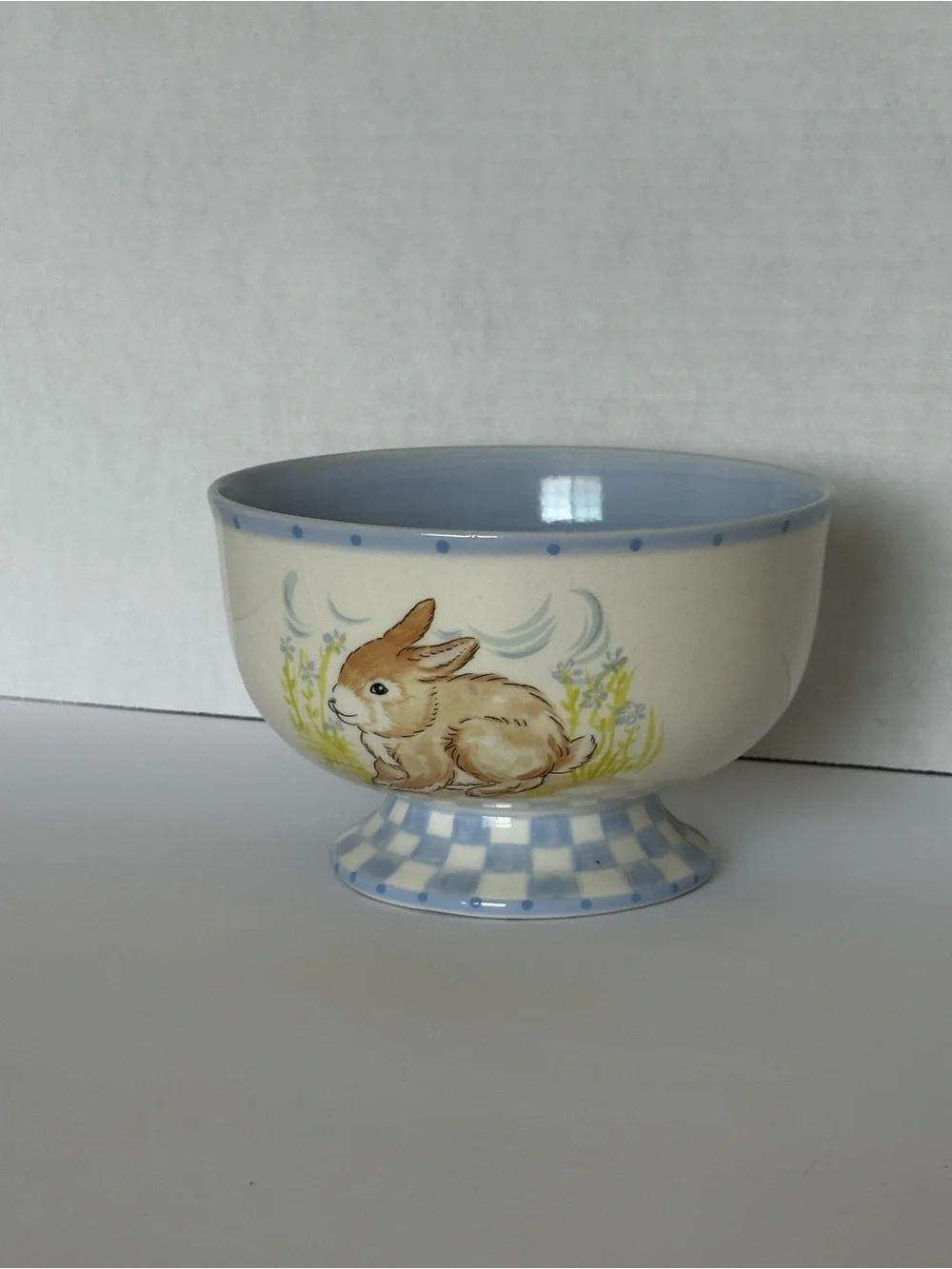 Global Desi Cream and Light Blue Bunny Pedestal Bowl